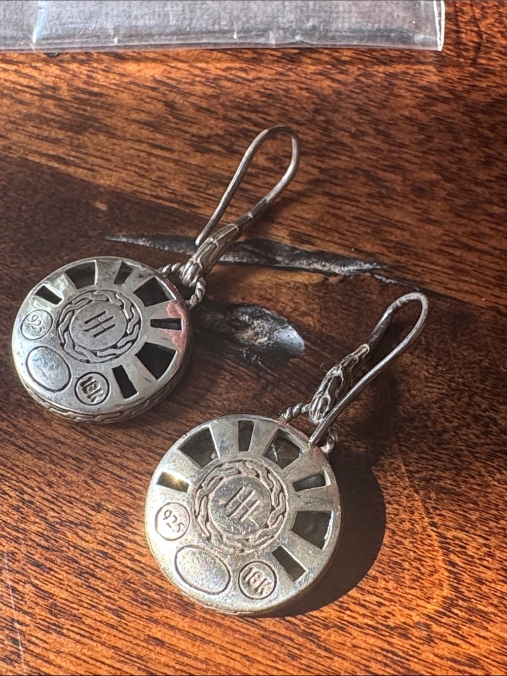 John Hardy Palu 18k and sterling silver hammered round drop earrings - Picture 7 of 13